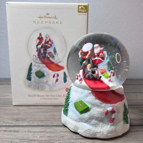 Hallmark Vintage 2006 A Christmas Story Snow Globe "You'll Shoot Yer Eye Out Kid - Picture 2 of 9